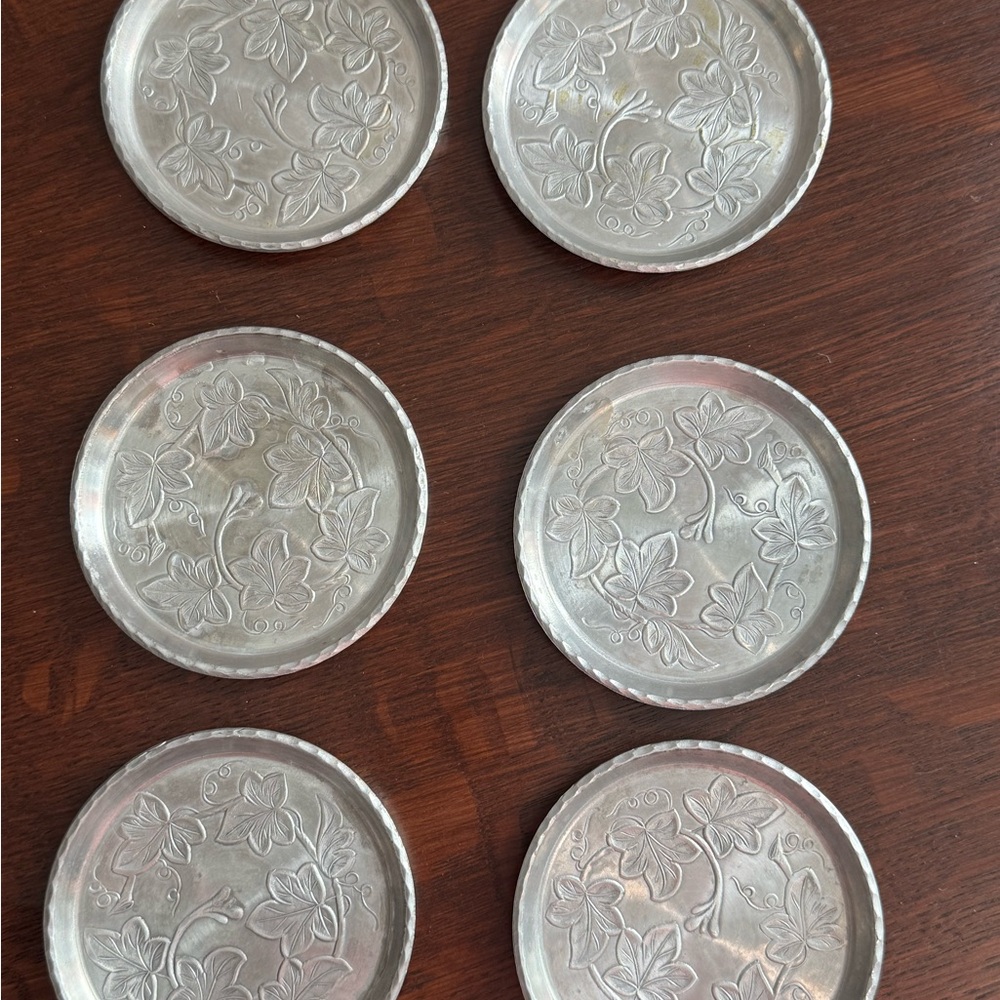 Everlast Silver Coasters with Green Ribbon - Picture 3 of 4